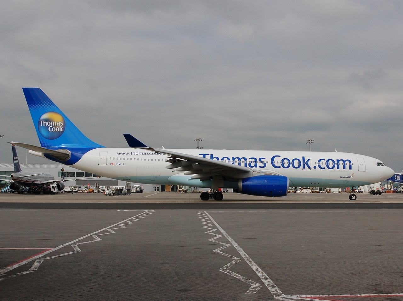 G-MLJL - A330-243 - Thomas Cook Airlines - GLA - 16-05-2008