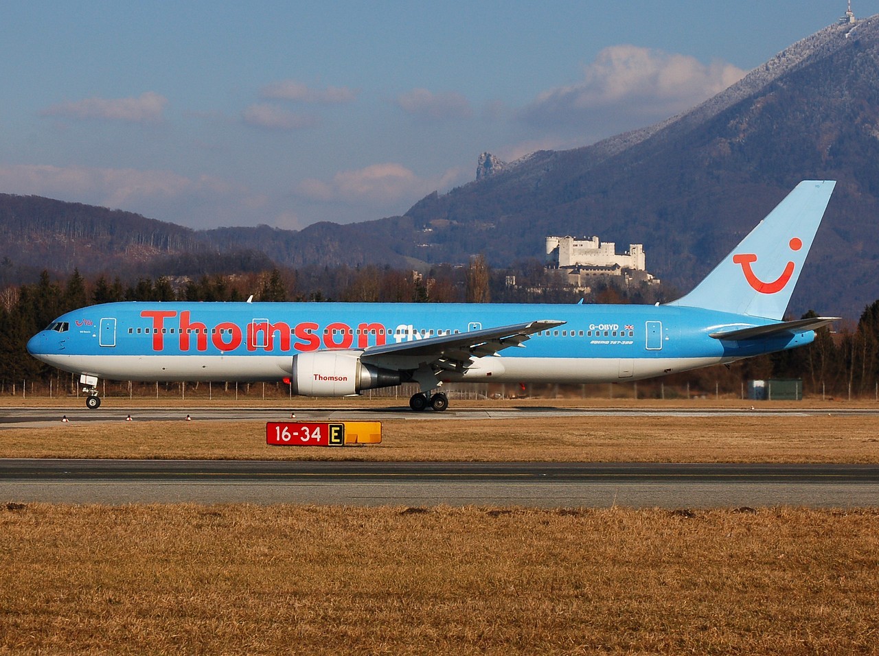 G-OBYD - 767-304(ER) - Thomsonfly - SZG - 16-02-2008