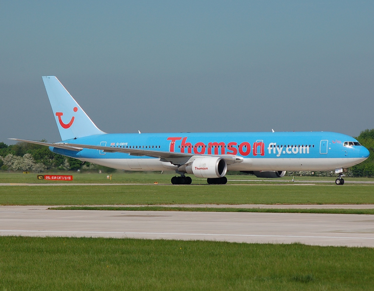 G-OBYE - 767-304(ER) - Thomsonfly - MAN - 14-05-2008