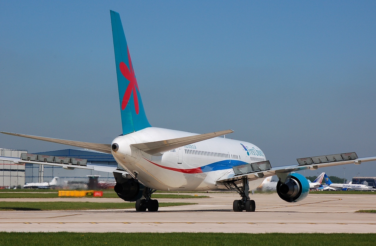 G-OOMB - 767-324(ER) - First Choice Airways - MAN - 14-05-2008b