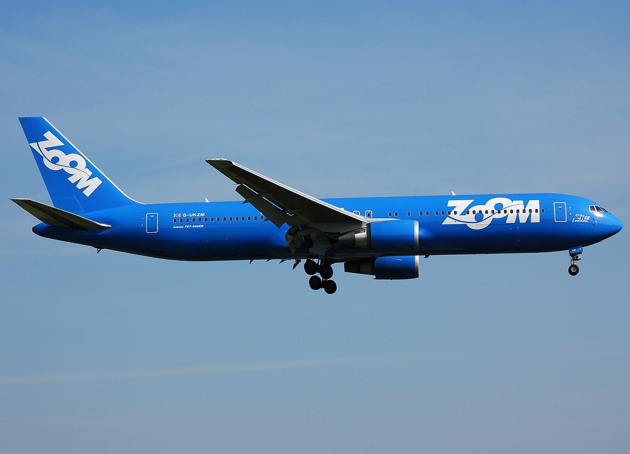 G-UKZM - 767-3Q8(ER) - Zoom Airlines - LGW - 13-05-2008