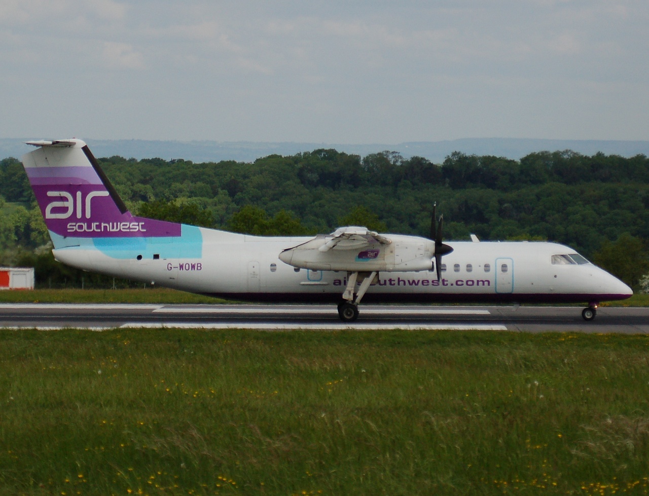 G-WOWB - DHC-8-311 - Air Southwest - BRS - 19-05-2008