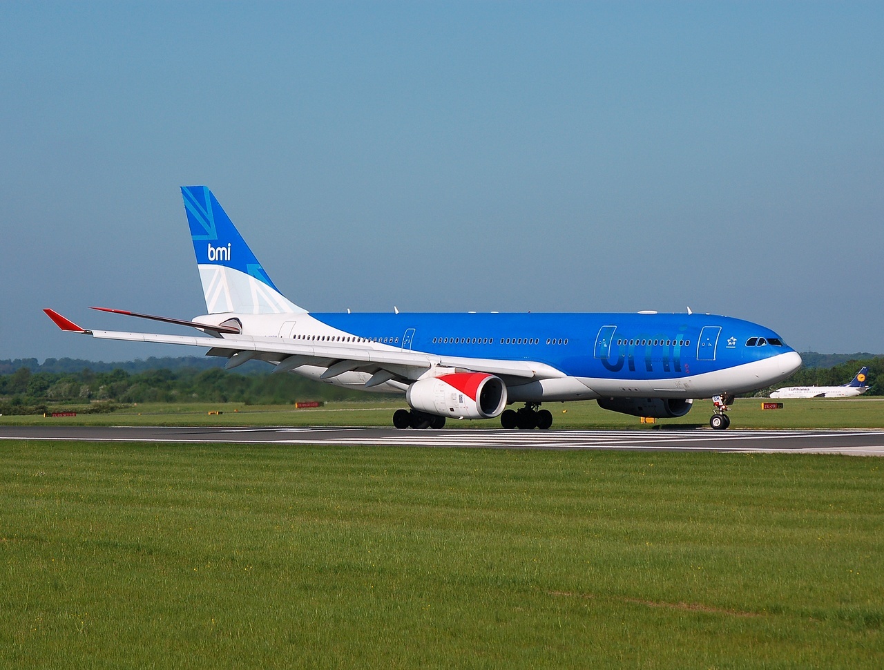 G-WWBM - A330-243 - bmi British Midland - MAN - 14-05-2008b
