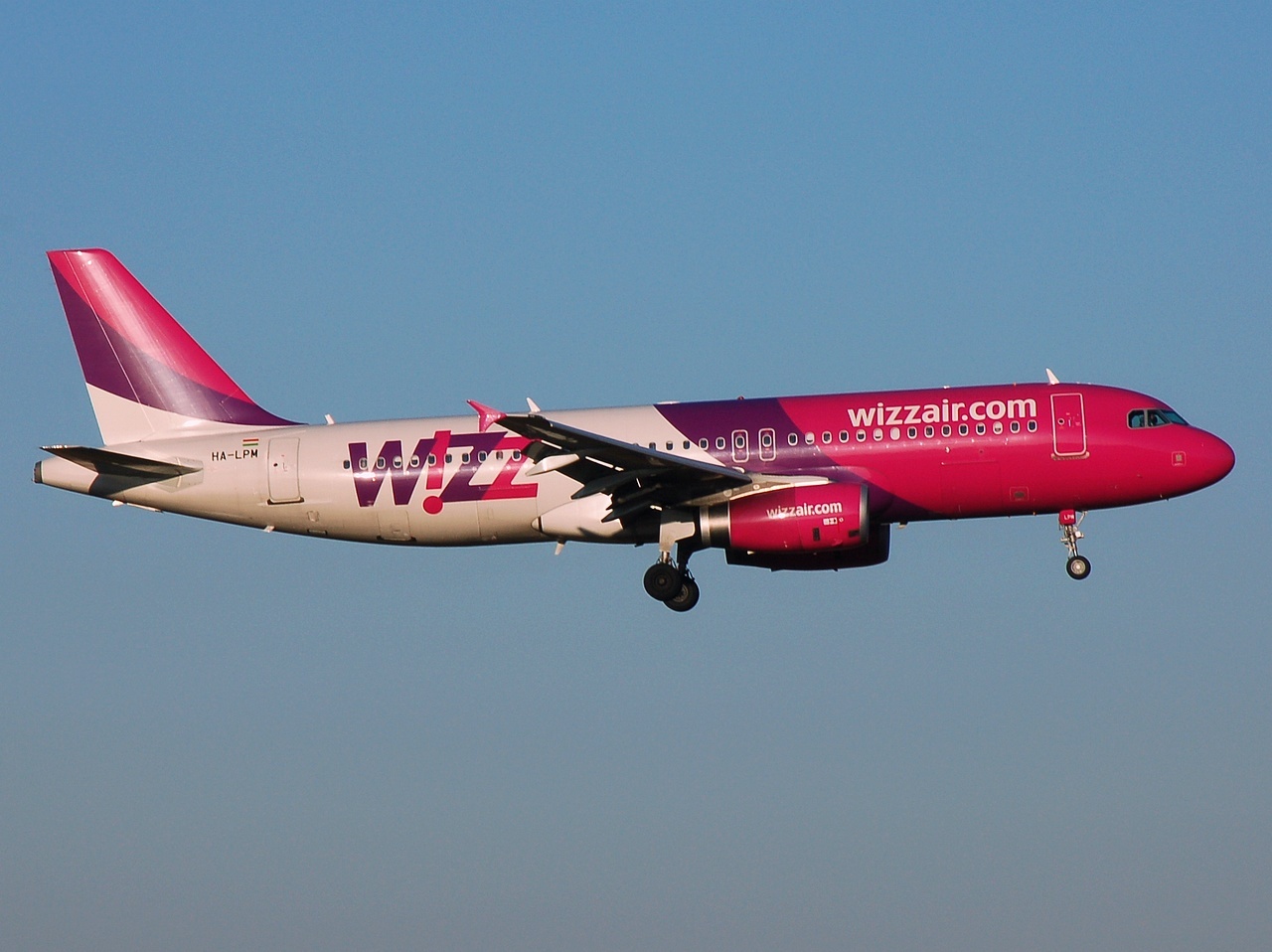 HA-LPM - A320-232 - Wizz Air - CGN - 15-02-2008