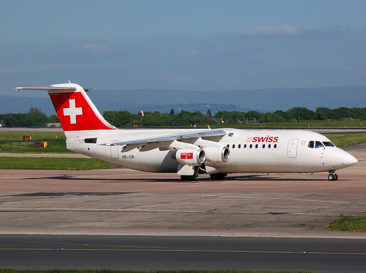 HB-IXR - RJ100 - Swiss - MAN - 14-05-2008