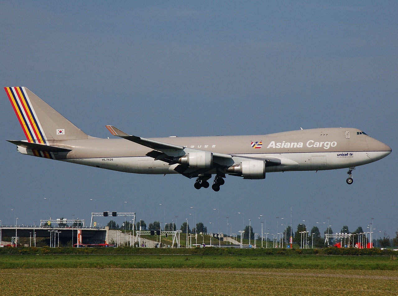 HL7426 - 747-48EF - Asiana Airlines - AMS - 20-09-2008