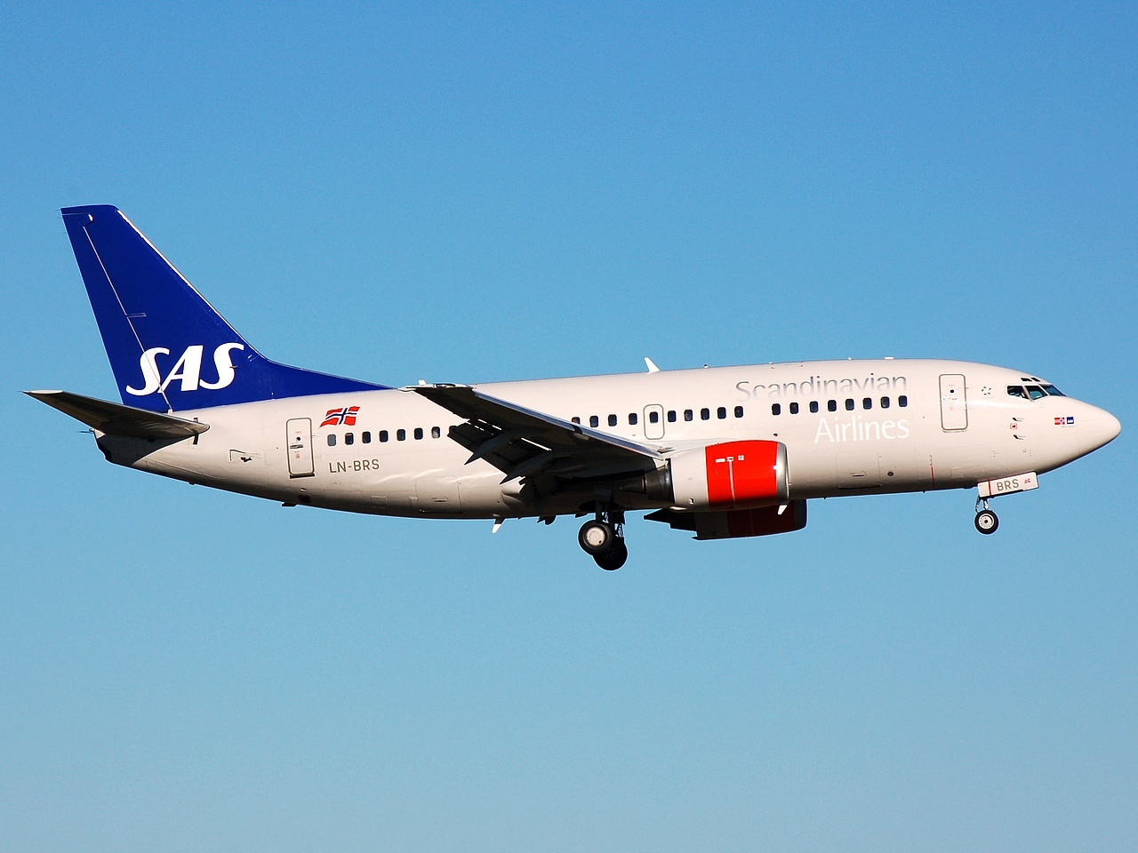 LN-BRS - 737-505 - SAS Norge - OSL - 25-06-2008