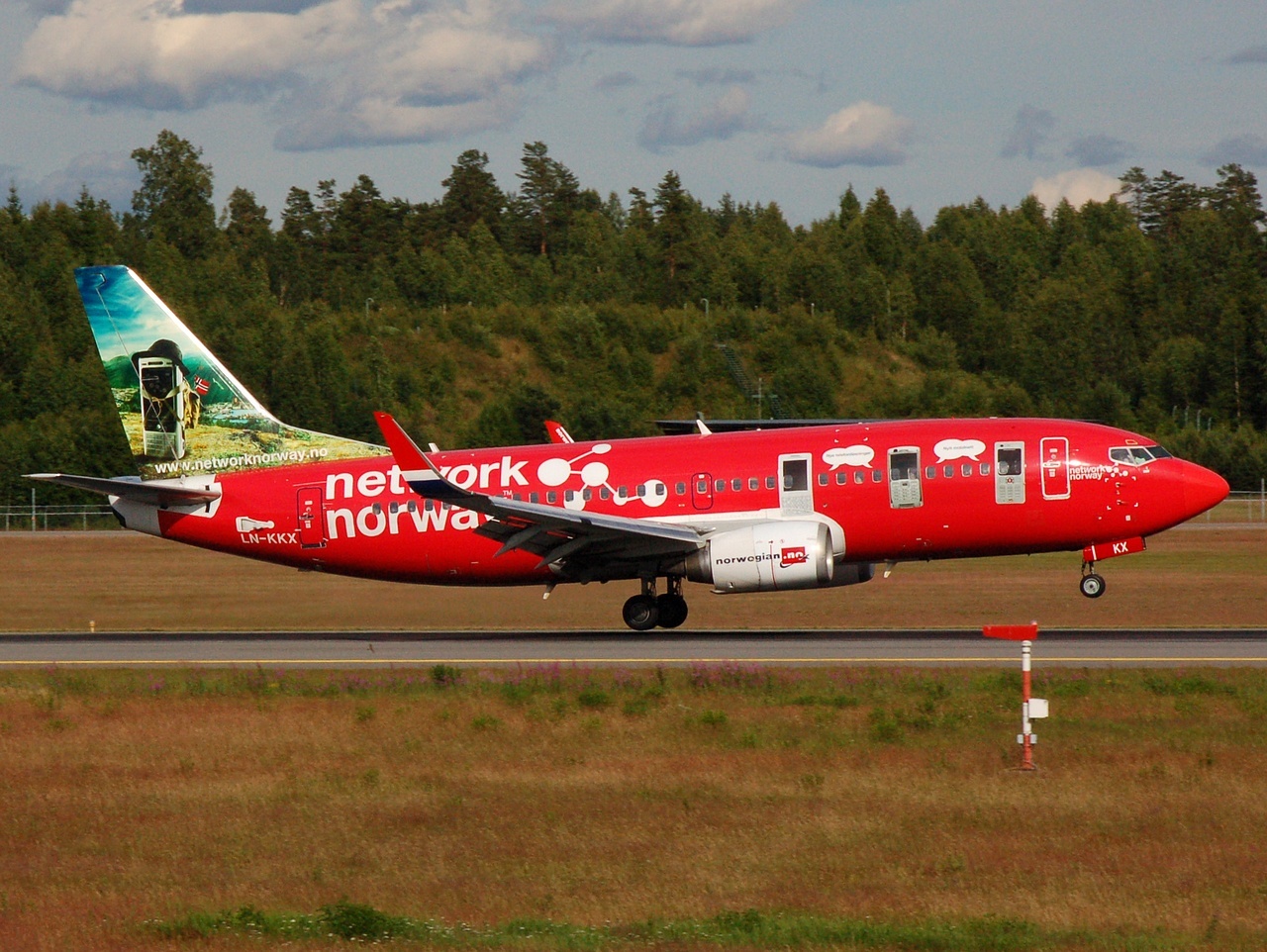 LN-KKX - 737-33S(WL) - Norwegian Air Shuttle - OSL - 25-06-2008b