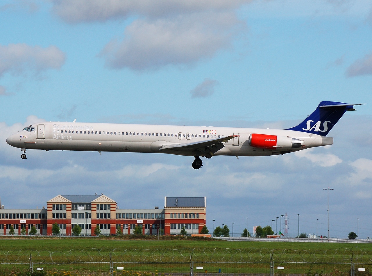 LN-RMM - MD-81 - SAS Scandinavian Airlines - CRL - 11-08-2008