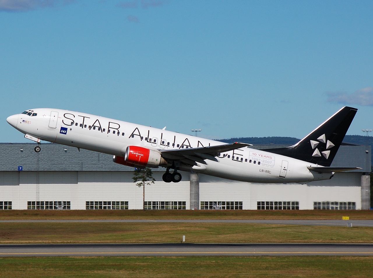 LN-RRL - 737-883 - SAS Scandinavian Airlines - OSL - 25-06-2008b
