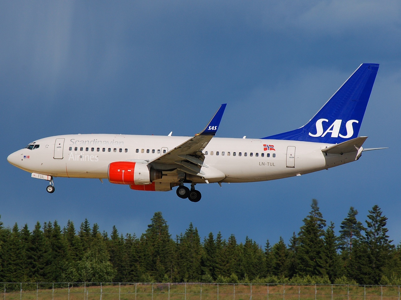 LN-TUL - 737-705(WL) - SAS Norge - OSL - 24-06-2008