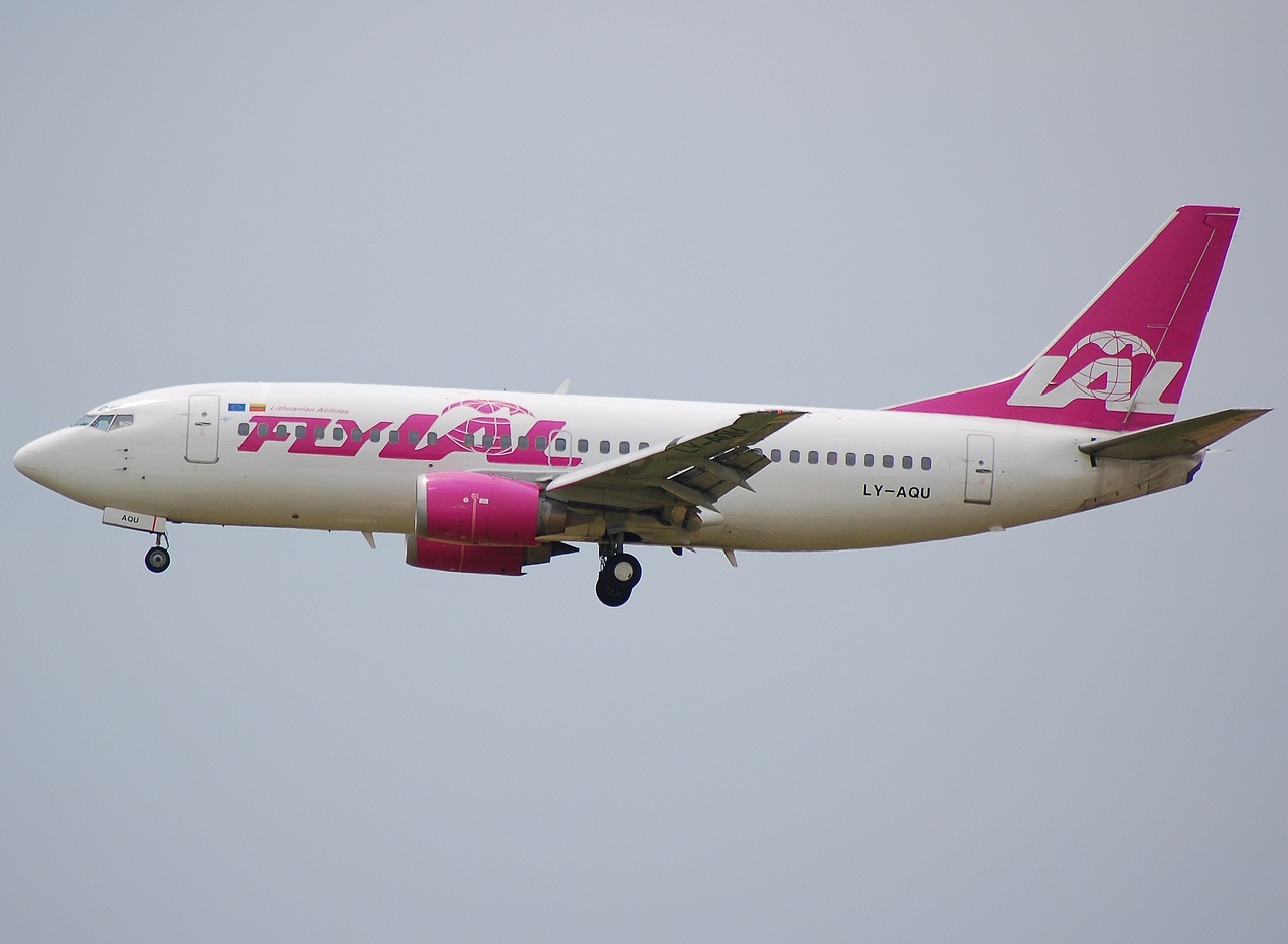LY-AQU - 737-322 - FlyLAL - FCO - 11-06-2008