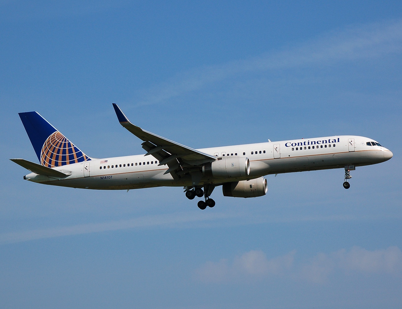 N14107 - 757-224(WL) - Continental Air Lines - LGW - 13-05-2008