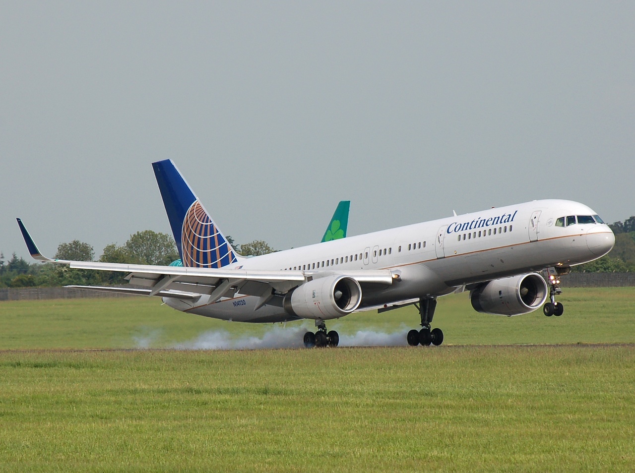 N14120 - 757-224(WL) - Continental Air Lines - DUB - 21-05-2008