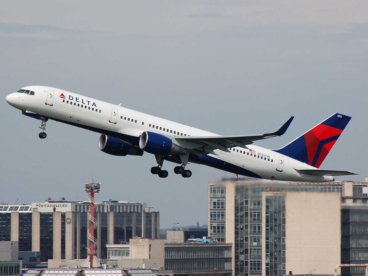 N722TW - 757-231(WL) - Delta Air Lines - BRU - 27-04-2008b