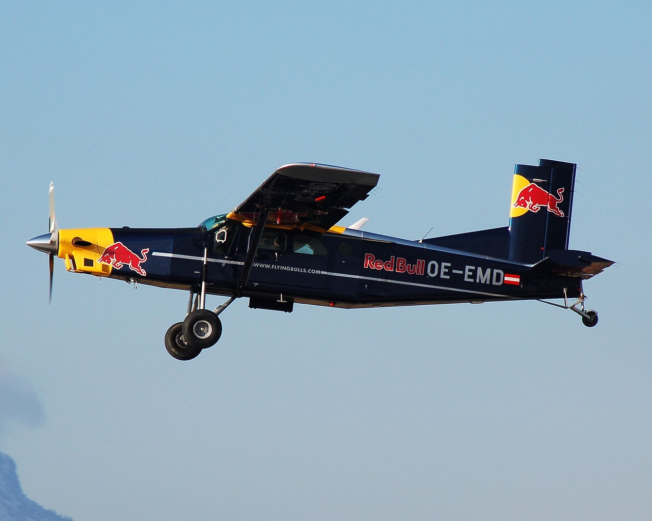 OE-EMD - Pilatus PC-6 Turbo Porter - The Flying Bulls GmbH (Red Bull) - SZG - 16-02-2008