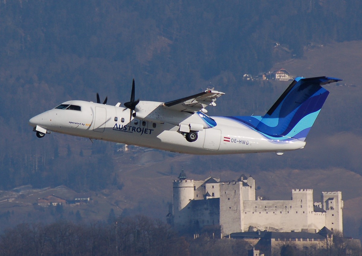 OE-HWG - DHC-8-102 - Austrojet - SZG - 16-02-2008