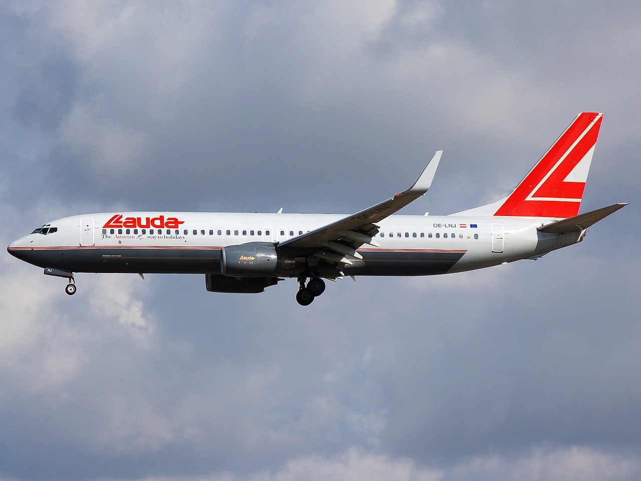 OE-LNJ - 737-8Z9(WL) - Lauda Air - CPH - 20-06-2008
