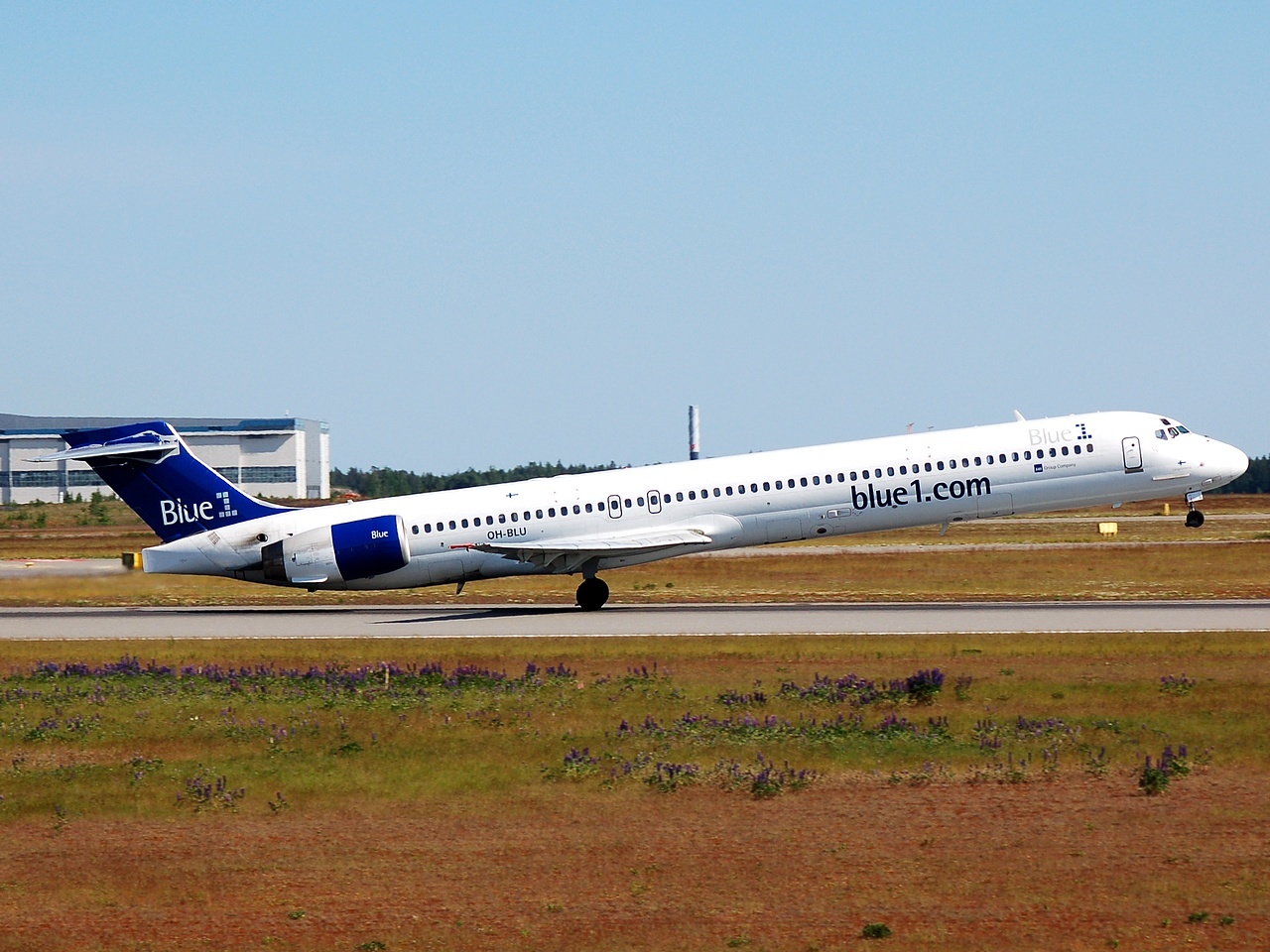 OH-BLU - MD-90-30 - Blue 1 - HEL - 07-06-2008