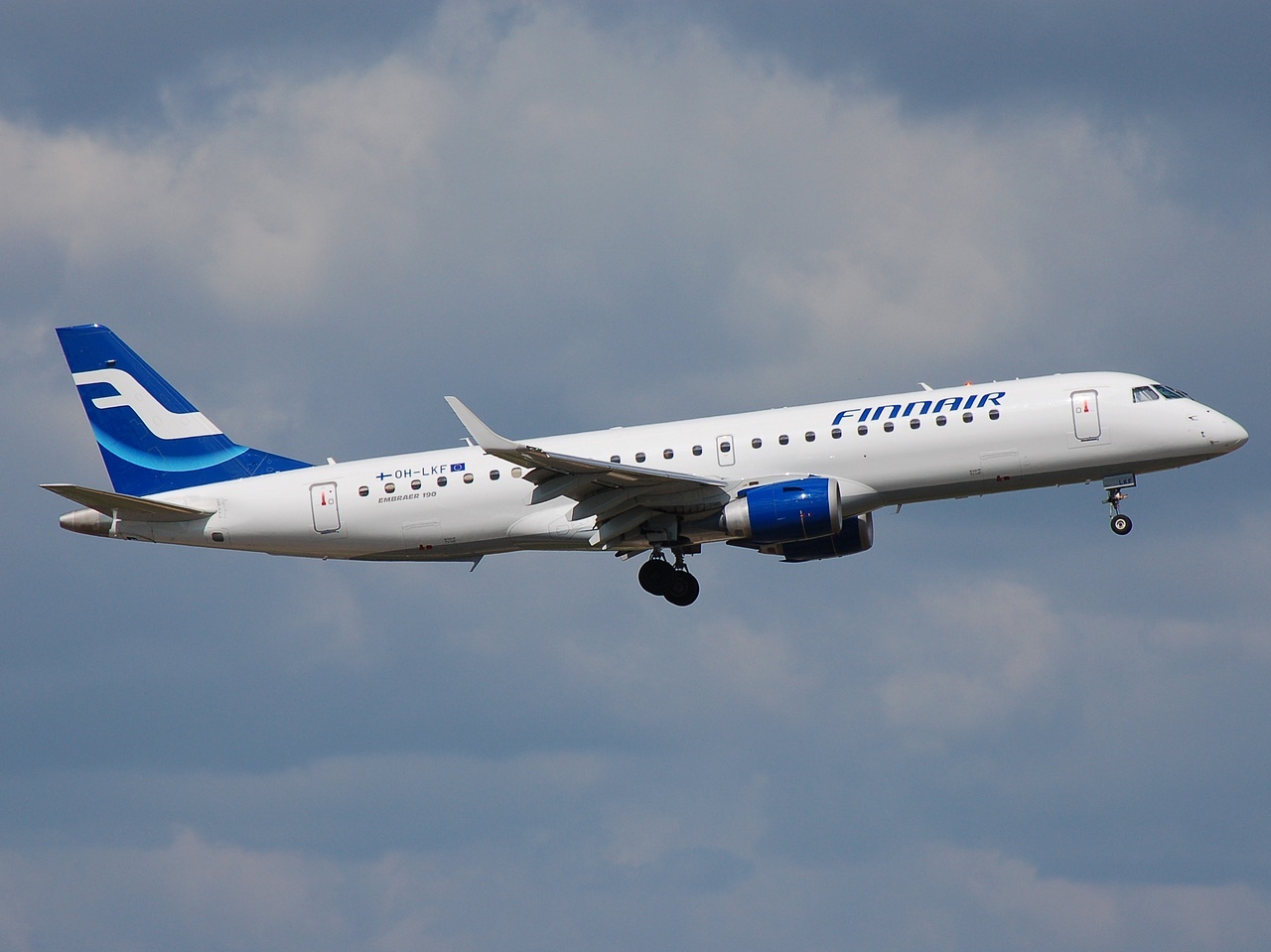 OH-LKF - ERJ-190-LR (ERJ-190-100 LR) - Finnair - HEL - 07-06-2008