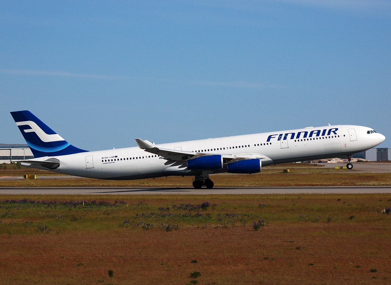 OH-LQB - A340-313 - Finnair - HEL - 07-06-2008b