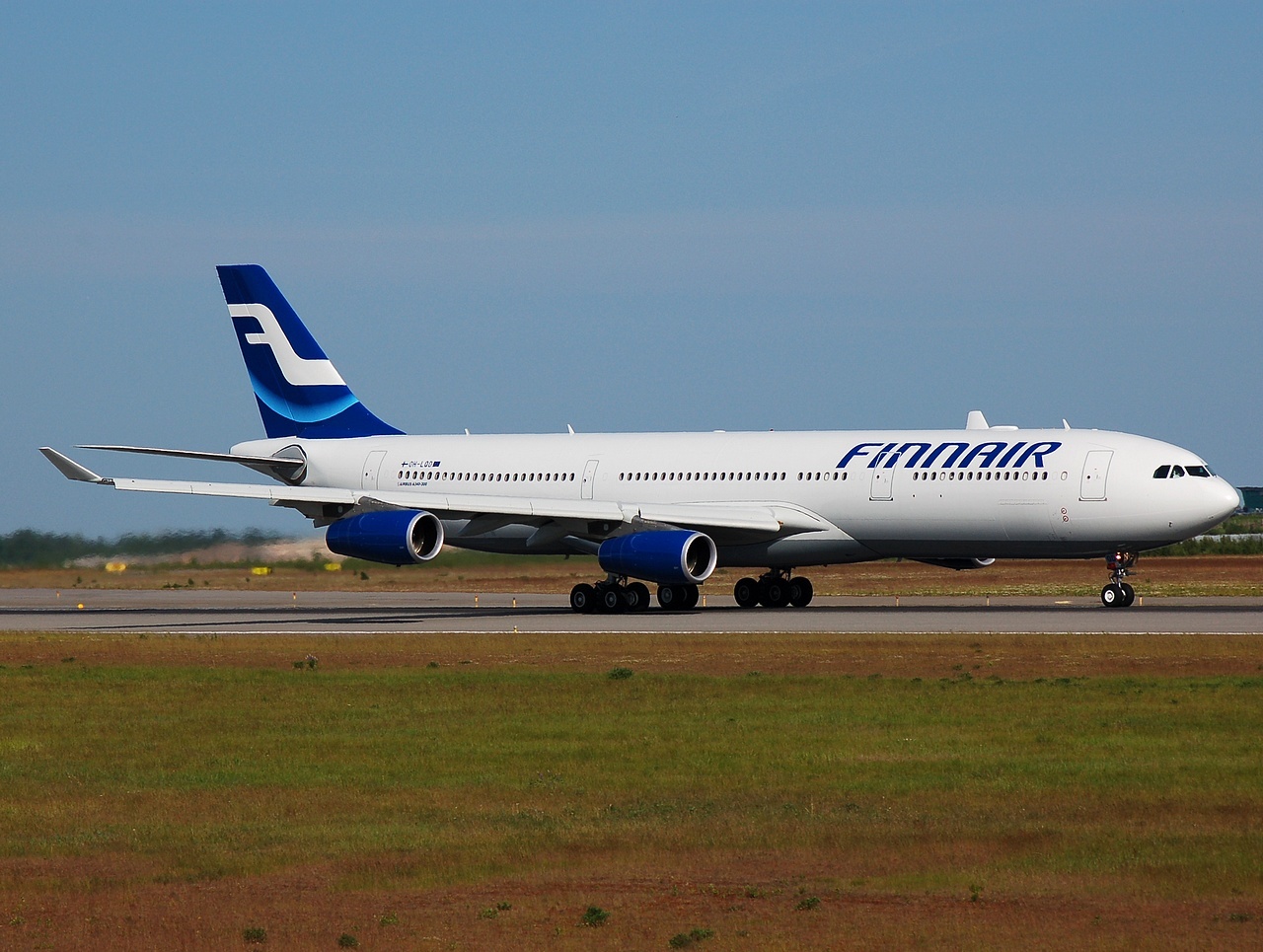 OH-LQD - A340-313 - Finnair - HEL - 07-06-2008
