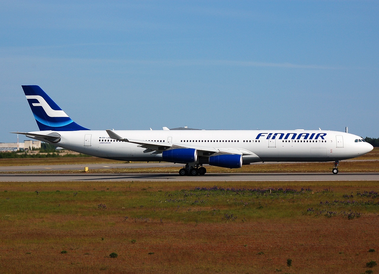 OH-LQD - A340-313 - Finnair - HEL - 07-06-2008b