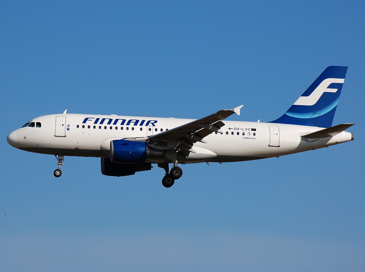 OH-LVC - A319-112 - Finnair - CPH - 18-06-2008