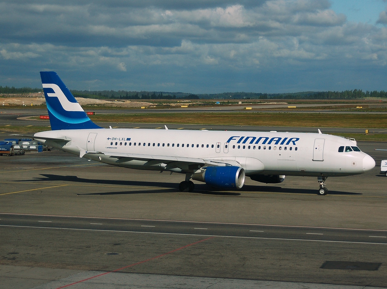 OH-LXL - A320-214 - Finnair - HEL - 08-06-2008