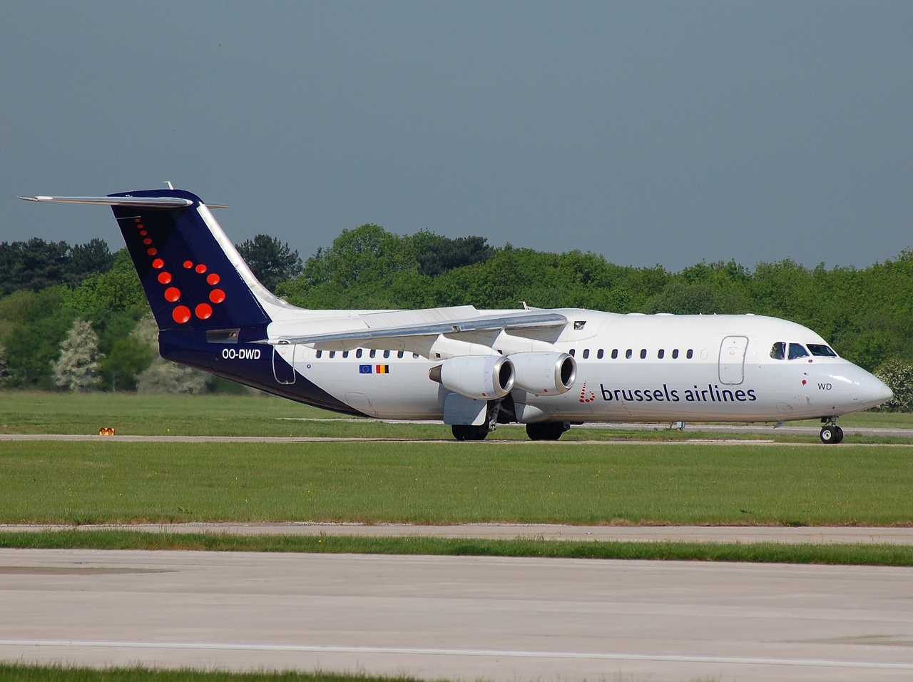 OO-DWD - RJ100 - Brussels Airlines - MAN - 14-05-2008