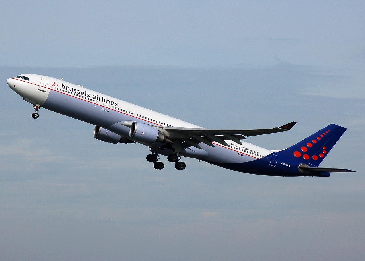 OO-SFO - A330-301 - Brussels Airlines - BRU - 27-04-2008