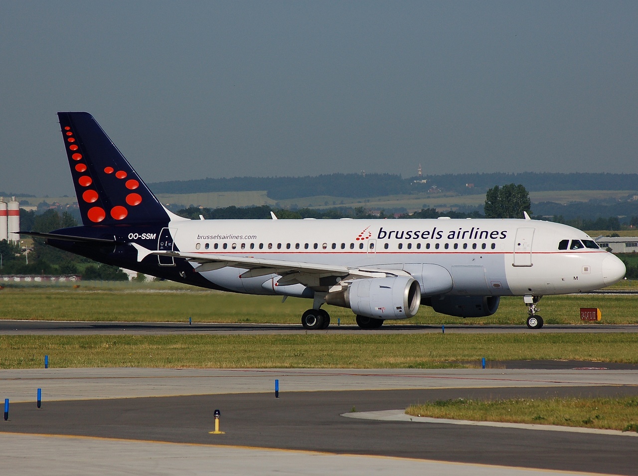 OO-SSM - A319-112 - Brussels Airlines - PRG - 01-07-2008