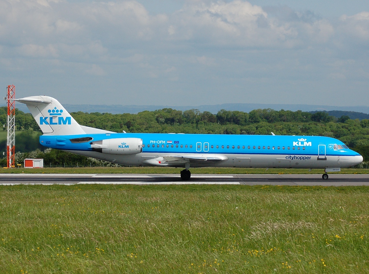 PH-OFM - Fokker 100 - KLM Cityhopper - BRS - 20-05-2008
