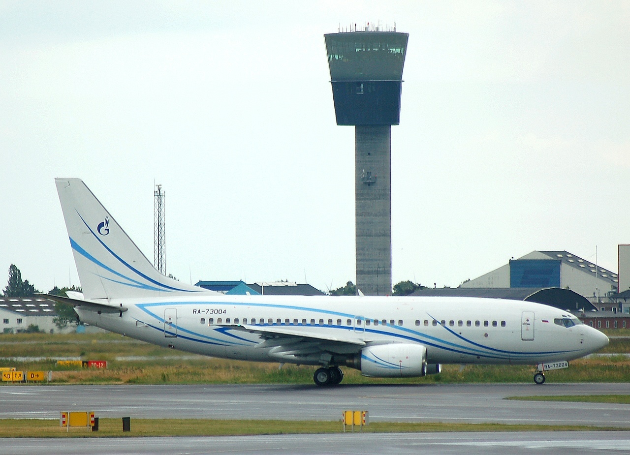 RA-73004 - 737-76N - Gazpromavia - CPH - 20-06-2008