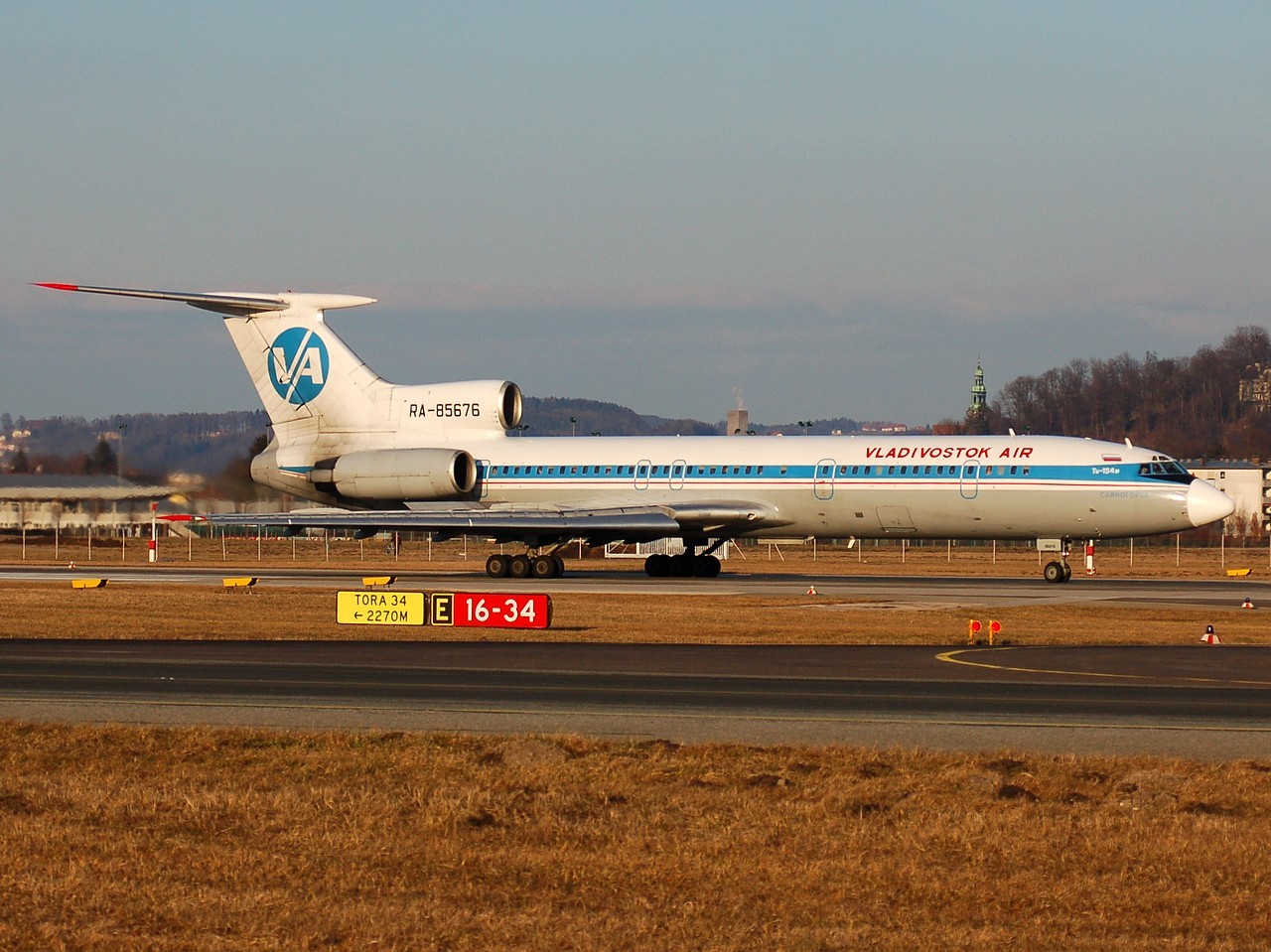 RA-85676 - Tu-154-M - Vladivostok Avia - SZG - 16-02-2008