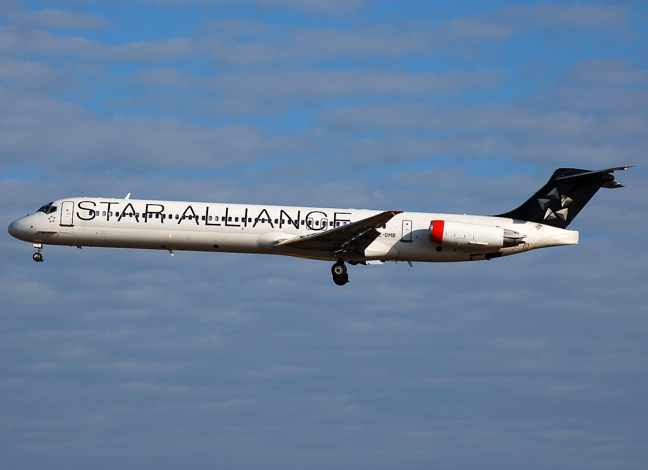SE-DMB - MD-81 - SAS Scandinavian Airlines - CPH - 20-06-2008