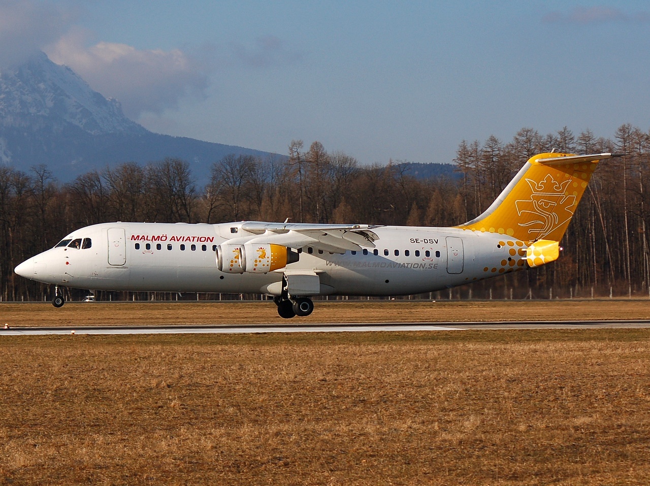 SE-DSV - RJ100 - Malmo Aviation - SZG - 16-02-2008