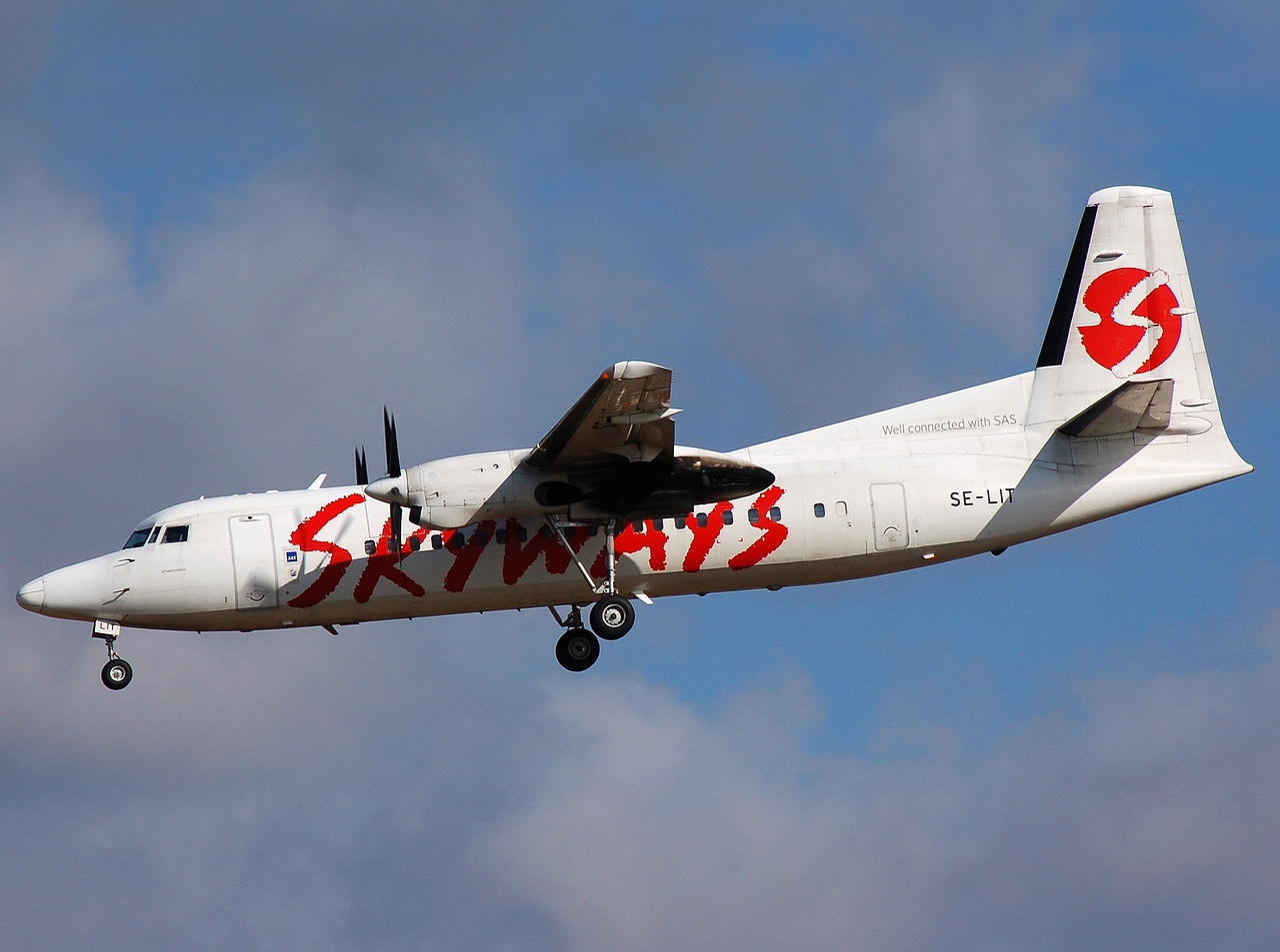 SE-LIT - Fokker 50 - Skyways Express - CPH - 20-06-2008