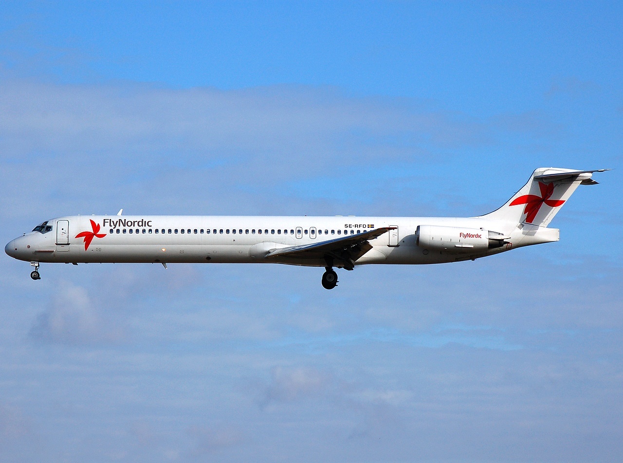 SE-RFD - MD-83 - Fly Nordic - CPH - 20-06-2008