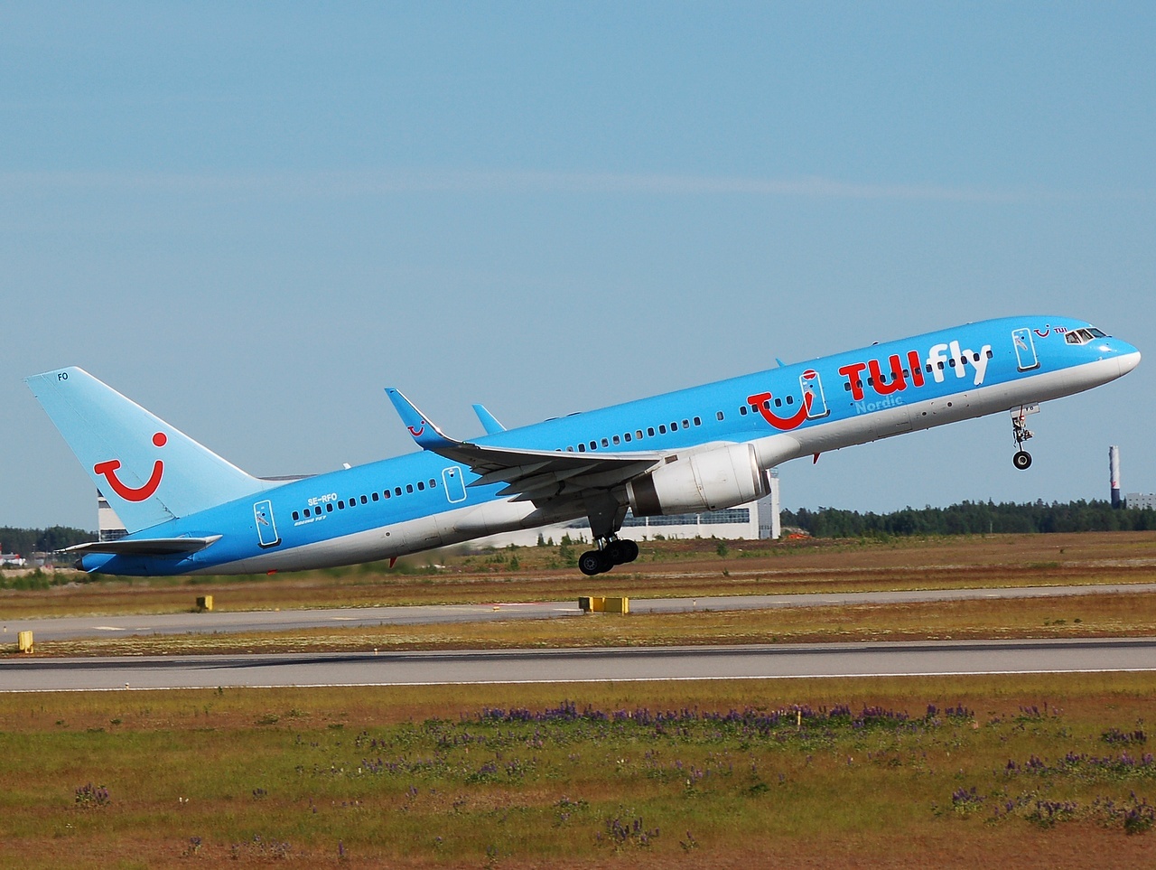 SE-RFO - 757-28A(WL) - TUIFly Nordic - HEL - 07-06-2008