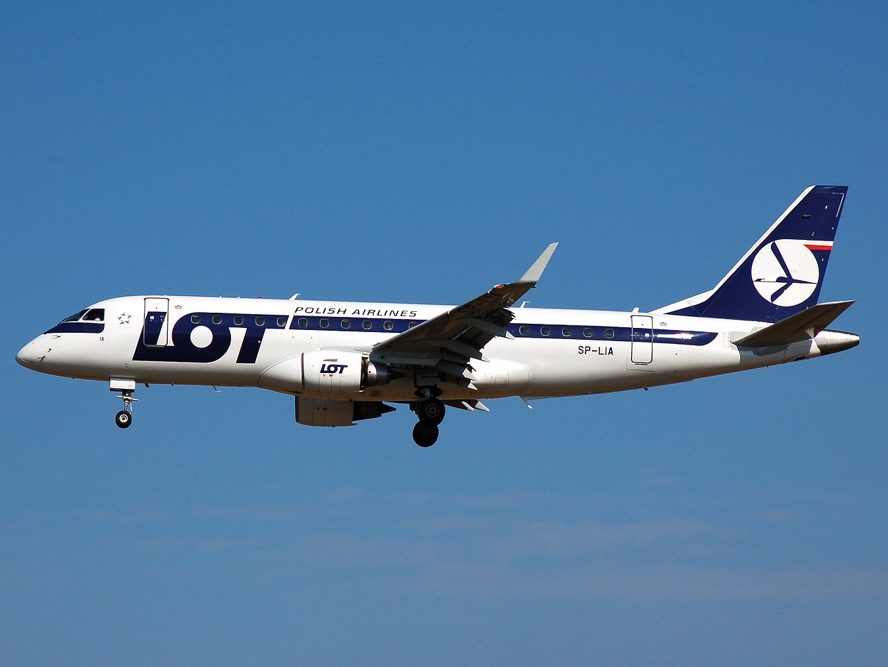 SP-LIA - ERJ-175STD (ERJ-170-200) - LOT _ Polish Airlines - CPH - 18-06-2008