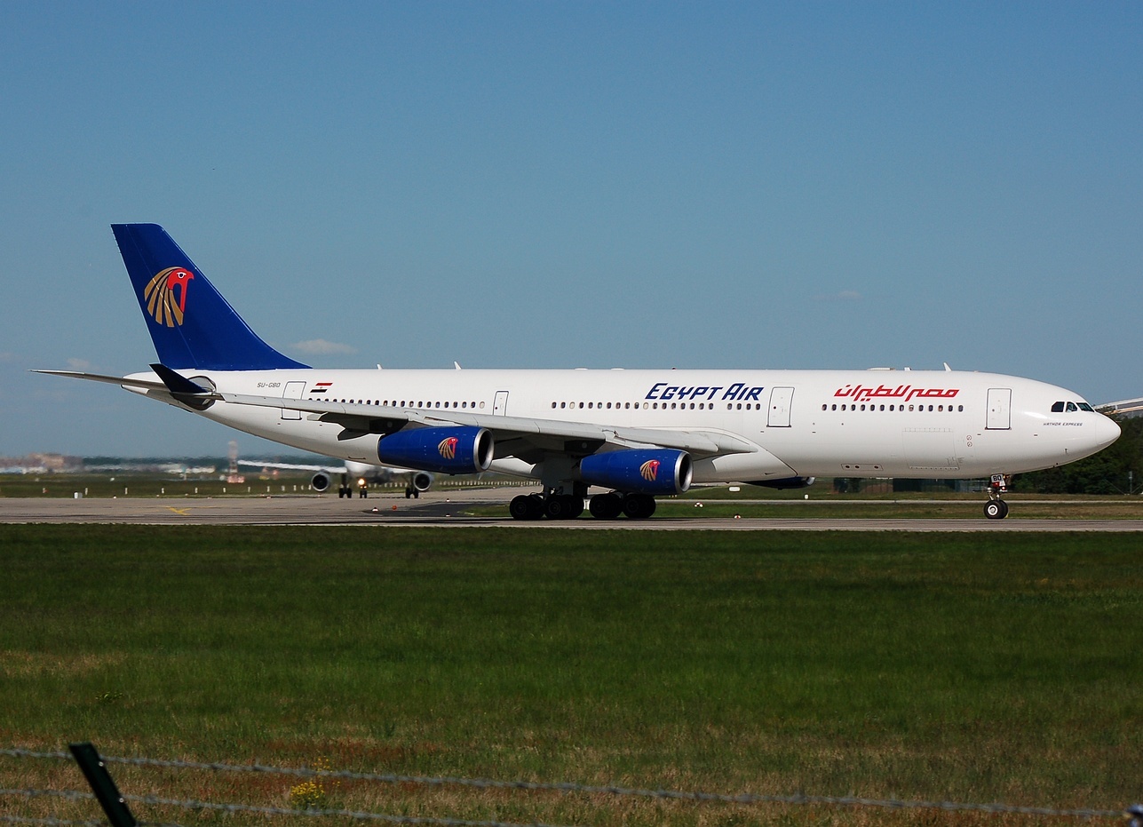 SU-GBO - A340-212 - EgyptAir - FRA - 10-05-2008b