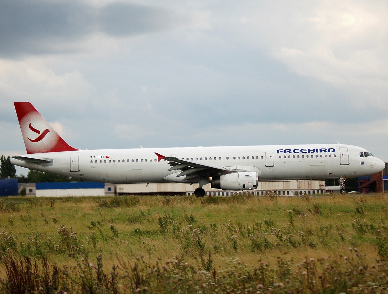 TC-FBT - A321-131 - Freebird Airlines - CRL - 11-08-2008