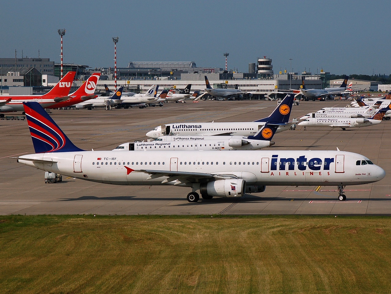 TC-IEF - A321-231 - Inter Express Airlines - DUS - 06-07-2008