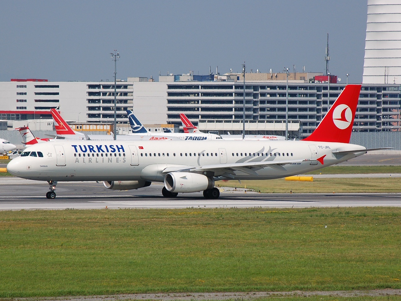 TC-JRL - A321-231 - Turkish Airlines - VIE - 03-07-2008