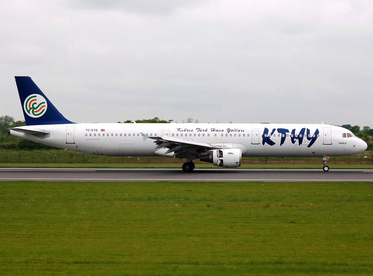 TC-KTD - A321-211 - Cyprus Turkish Airlines (KTHY) - MAN - 17-05-2008