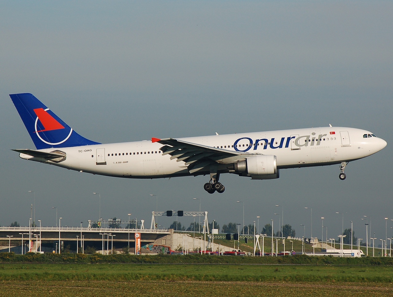 TC-OAG - A300B4-605R - Onur Air - AMS - 20-09-2008