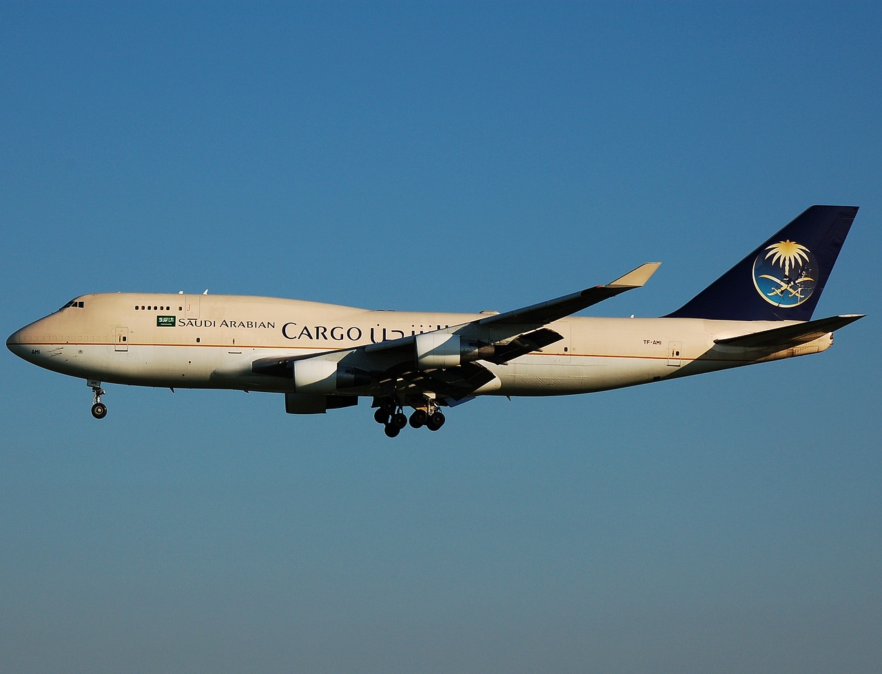 TF-AMI - 747-412 - Saudi Arabian Airlines - BRU - 24-07-2008