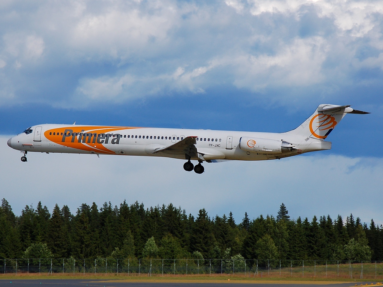 TF-JXC - MD-83 - Primera Air - OSL - 24-06-2008