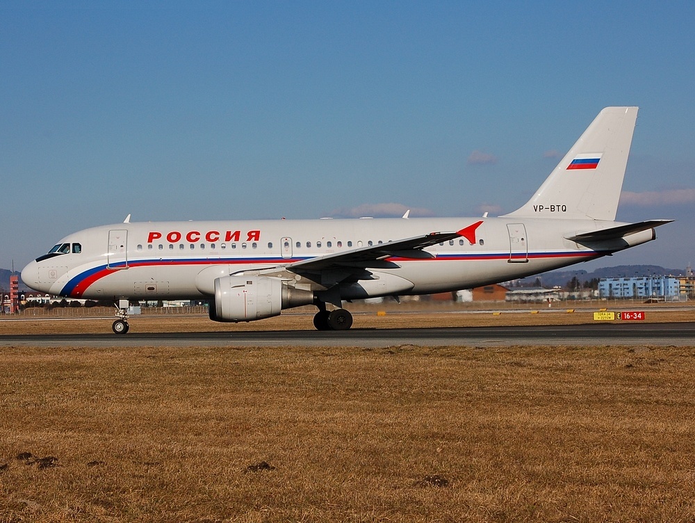 VP-BTQ - A319-113 - Rossiya _ Russian Airlines - SZG - 16-02-2008